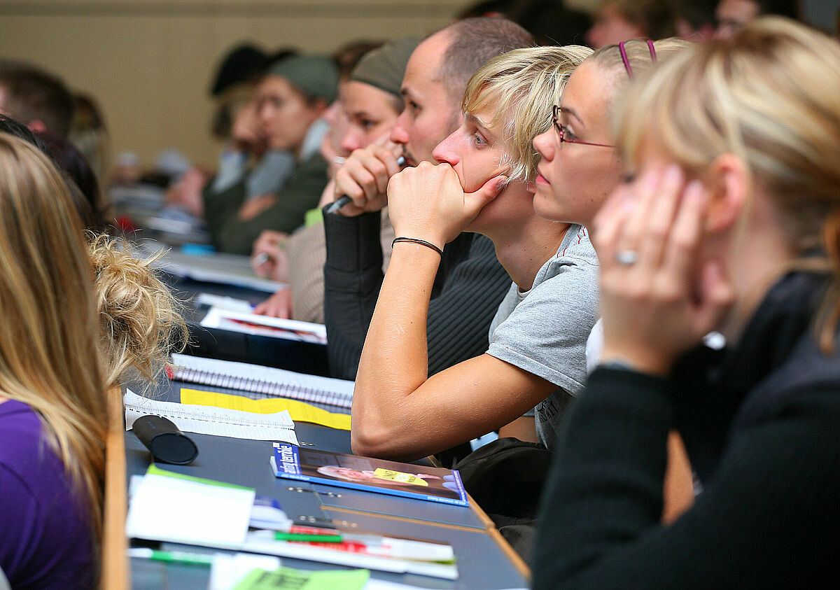 Studierende im Hörsaal